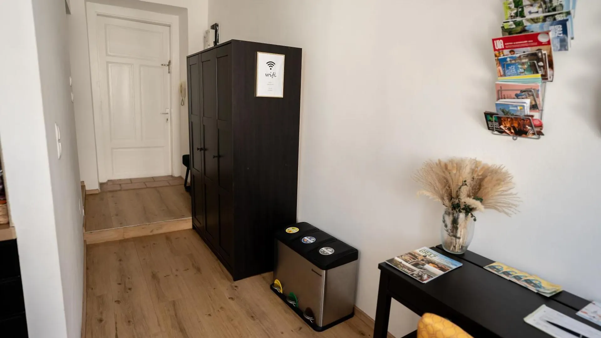 Js Design Apartment Graz Austria